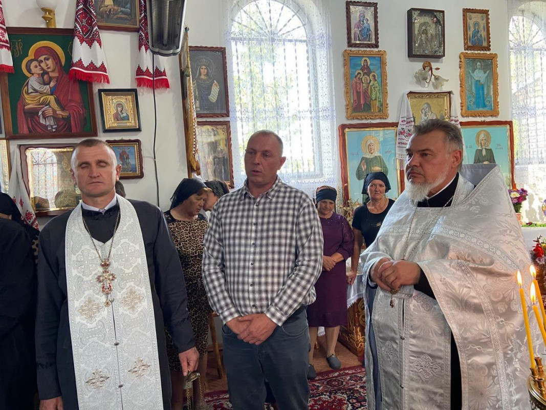 Понад 5 місяців чекали на диво: на Волині попрощалися із загиблим воїном Вадимом Королюком