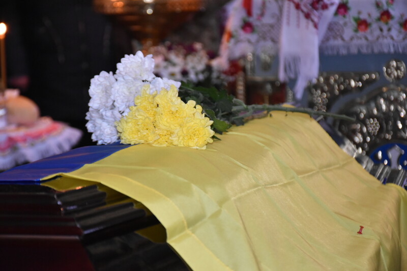 Загинув понад рік тому: у Луцькій громаді поховали 27-річного захисника Олександра Філіпчука