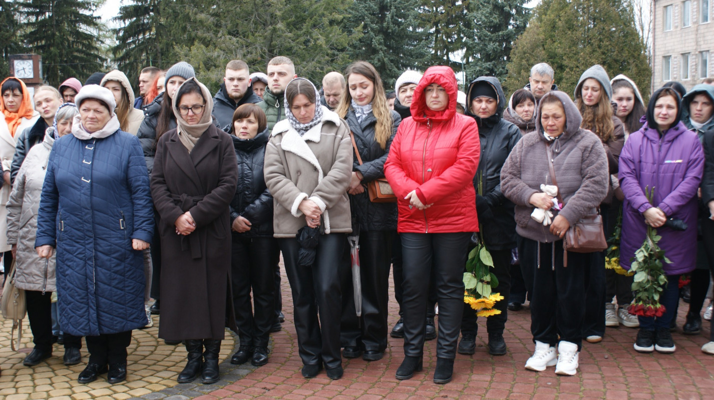 Пережив пекло війни, але загинув у ДТП: на Волині попрощалися із 31-річним воїном Вадимом Стадніком