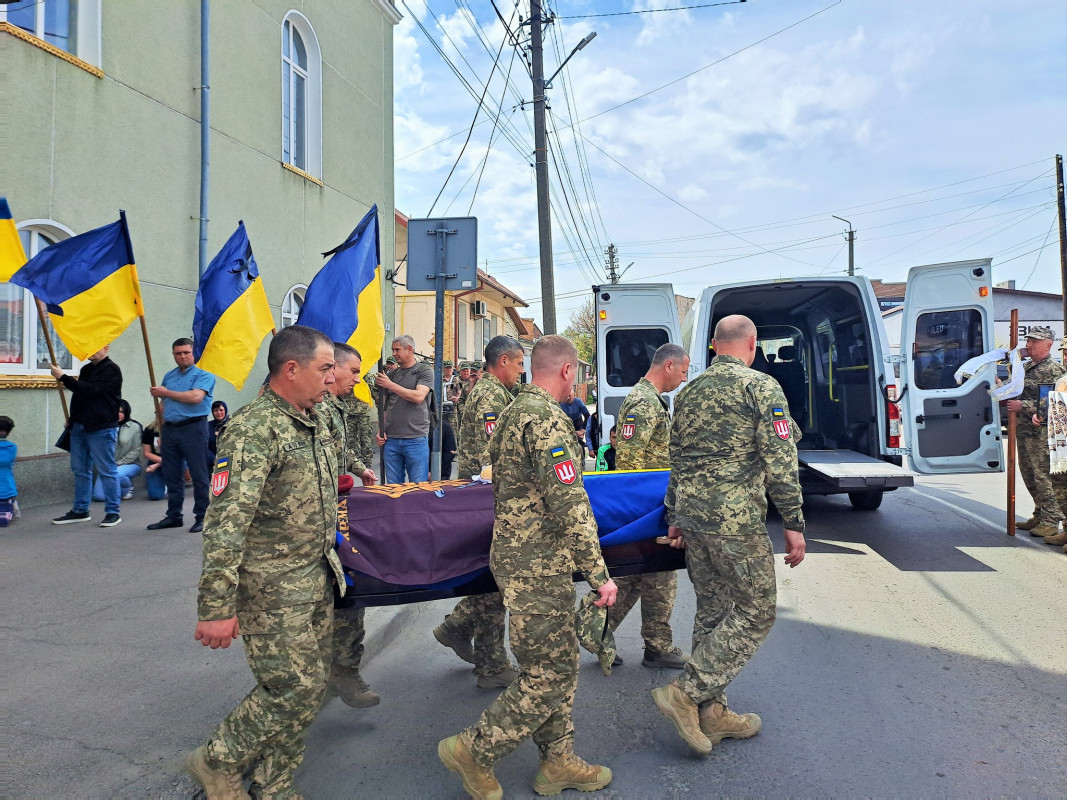 Загинув 15 місяців тому у Курській області: на Волині поховали Героя Анатолія Смаля