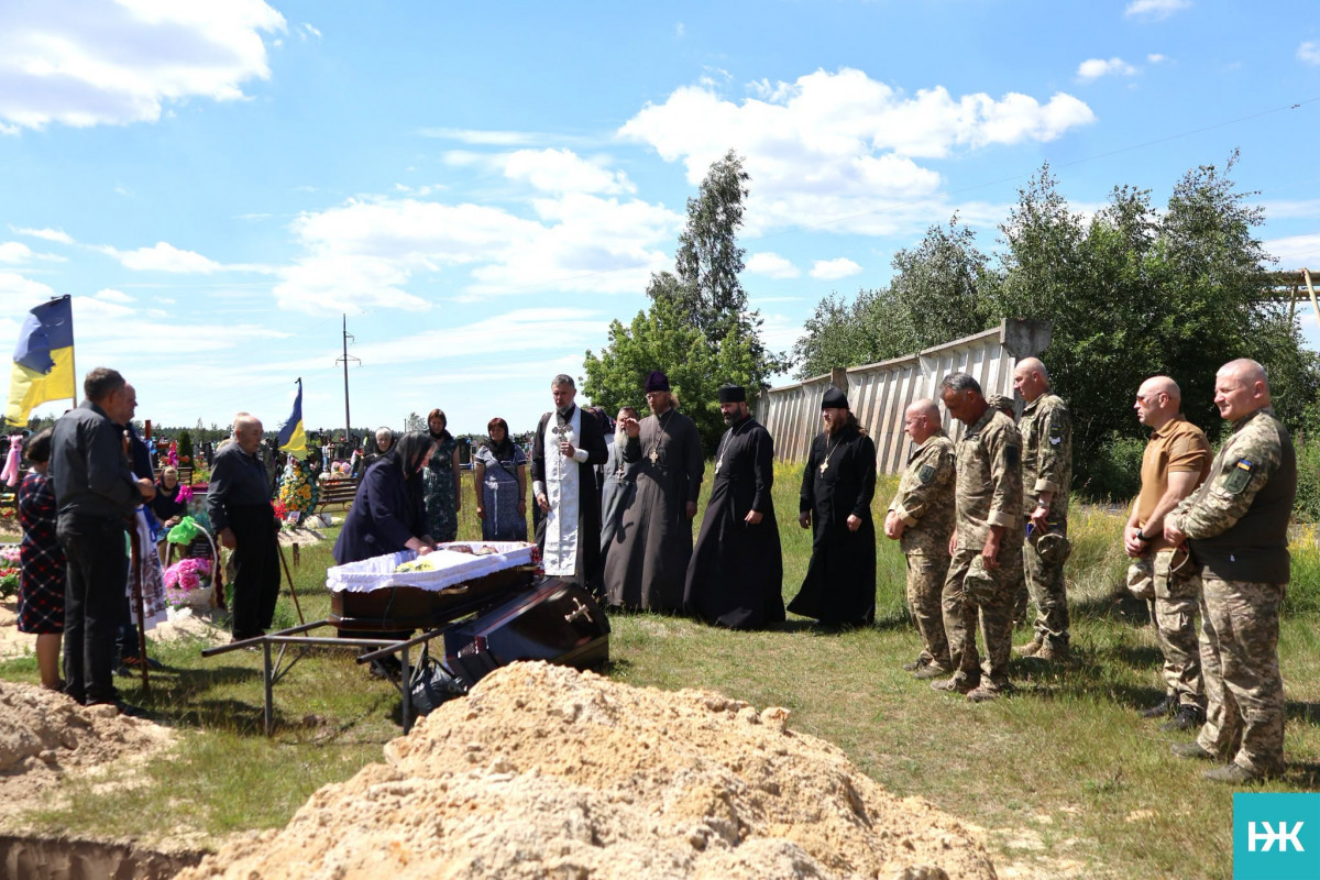 Брат полеглого Героя нині на фронті: на Волині попрощалися з військовослужбовцем Іваном Сокиркою