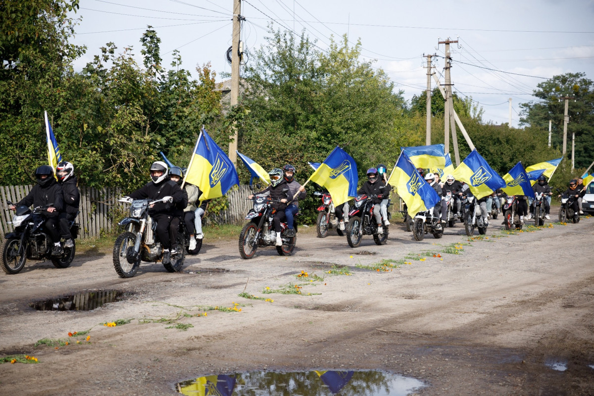 Загинув в бою за Україну: на Волині попрощалися з Героєм Олександром Синяговським