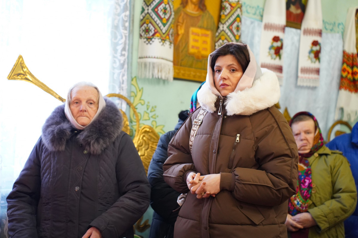 Владика Михаїл очолив празник Михайлівської парафії у Луцьку і нагородив духовенство та парафіян