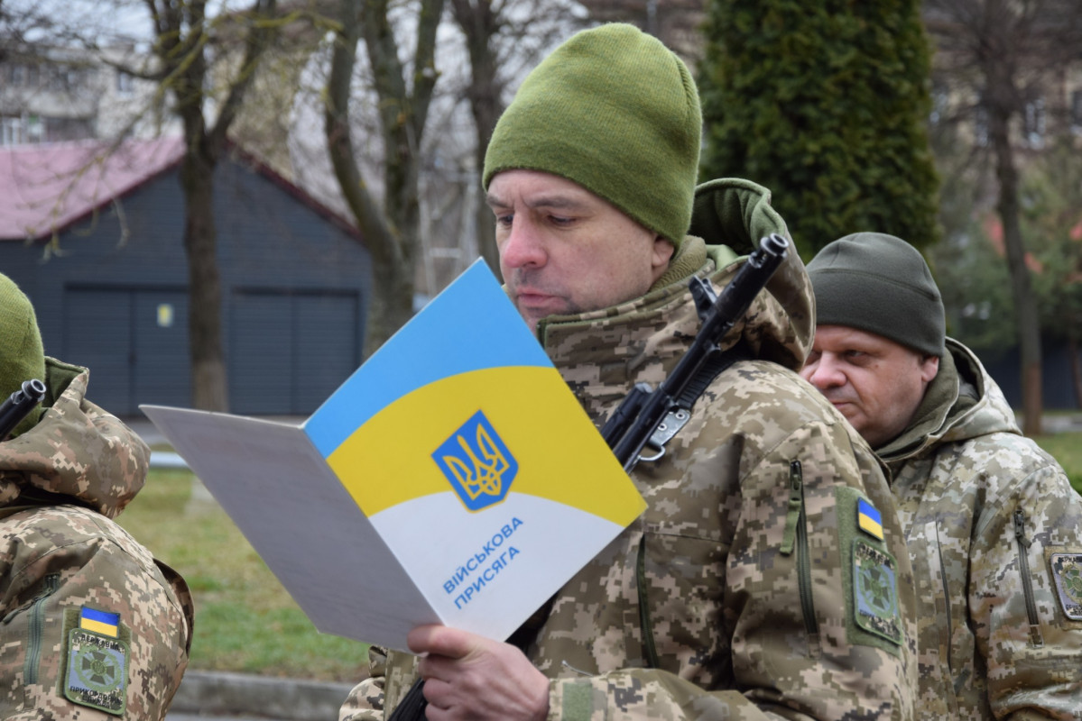 Наймолодшому - 19 років: новобранці Волинського прикордонного загону склали військову присягу