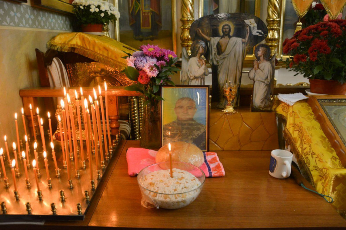 Життя обірвалося у дорозі: на Волині поховали Героя Олександра Барана