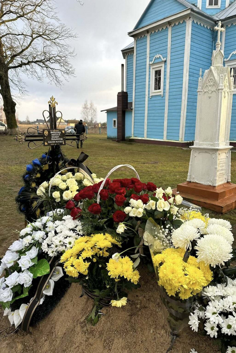 Понад 30 років був настоятелем храму: на Волині провели в останню путь священника