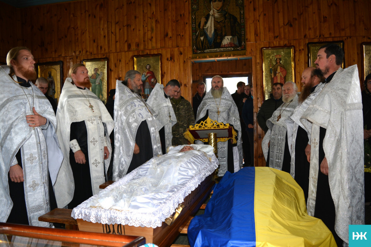 З перших днів вторгнення боронив Україну: на Волині попрощались з кавалером орденів «За мужність» Василем Петриком