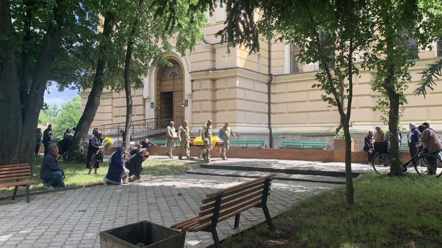 Загинув понад рік тому у Курській області: на Волині поховали Героя Віталія Борилюка