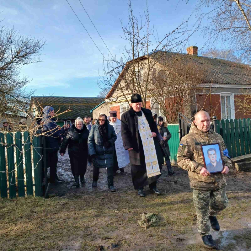 Перебував на лікуванні та сподівався на швидке одужання: на Волині провели в останню путь Героя Олександра Атласа