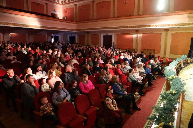 Світло Різдва в час війни: у Луцьку відбувся благодійний концерт на підтримку ЗСУ