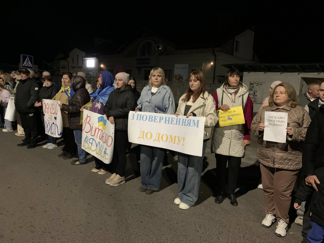 Після довгих місяців полону додому на Волинь повернувся захисник Василь Кулачук