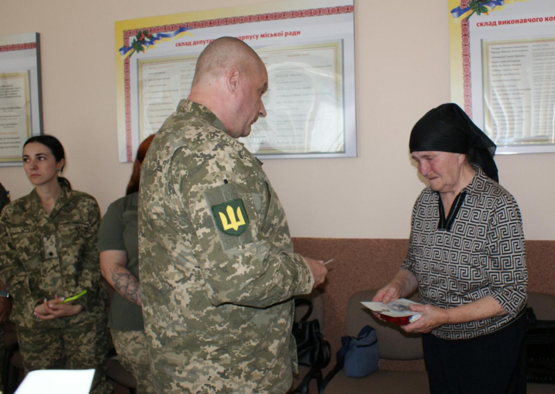 На Волині родині загиблого воїна Павла Бурця вручили посмертні державні нагороди