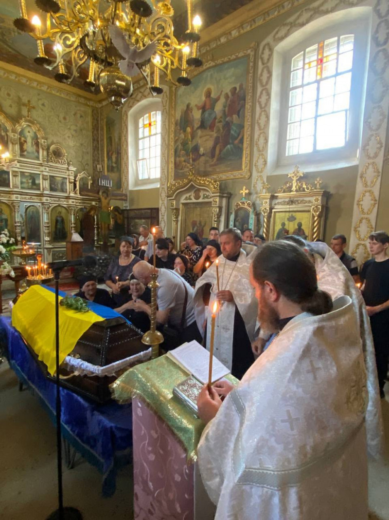 Загинув на Харківщині: на Волині поховали Героя Андрія Лепського