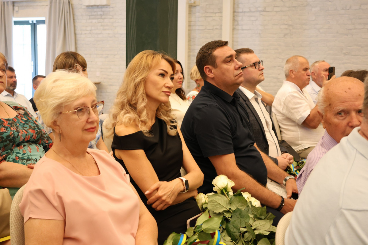 Відзнаки МОЗ й ОДА: медиків Волині привітали з професійним святом