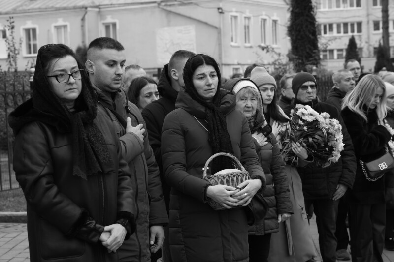 У Луцьку провели в останню дорогу загиблого Героя Віктора Оверчука