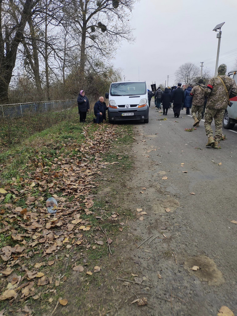 Заручився з коханою за кілька місяців до загибелі: на Волині попрощалися із 25-річним Героєм Андрієм Федоруком