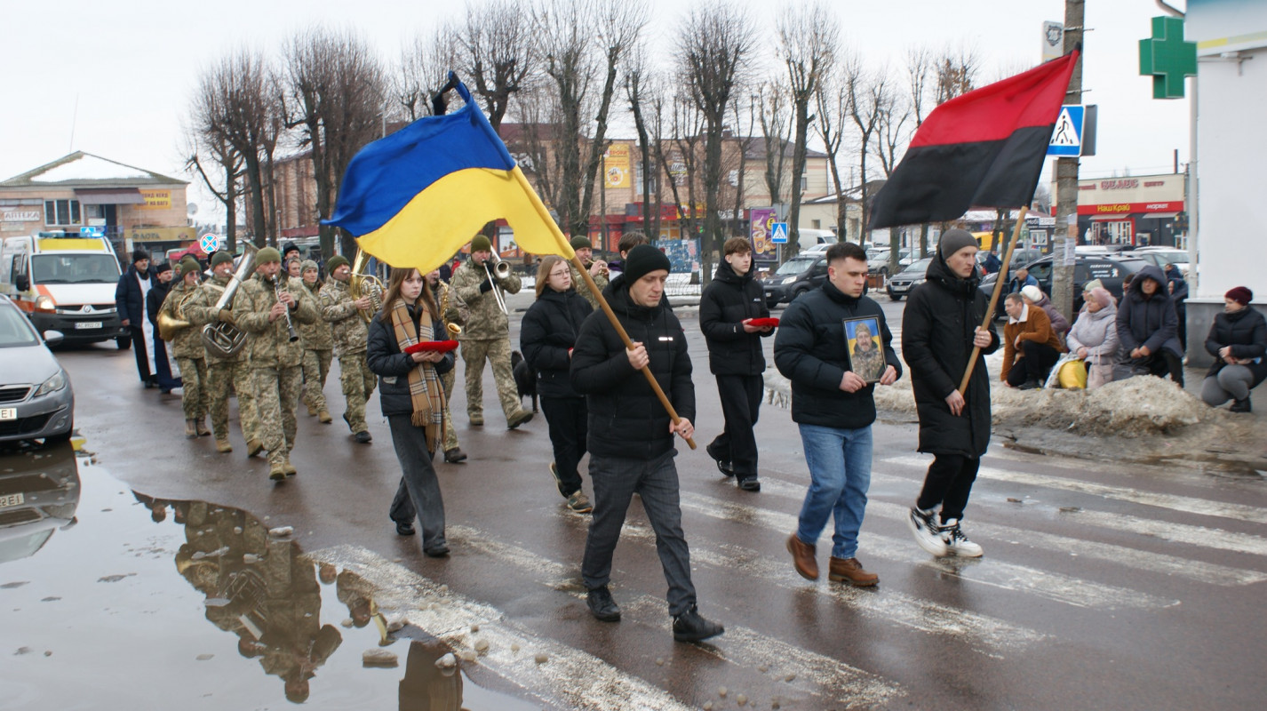 Навіки 44: на Волині попрощалися з Героєм Анатолієм Репшем