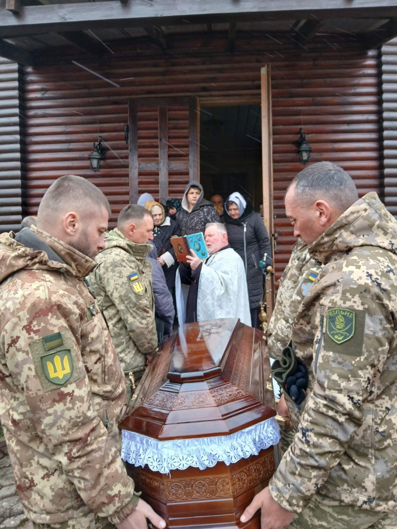 Серце зупинилося у лікарні внаслідок хвороби: на Волині попрощалися із військовослужбовцем Миколою Казміруком