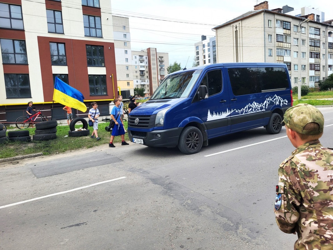 Канікули для допомоги: на Волині діти купили два дрони для захисників України