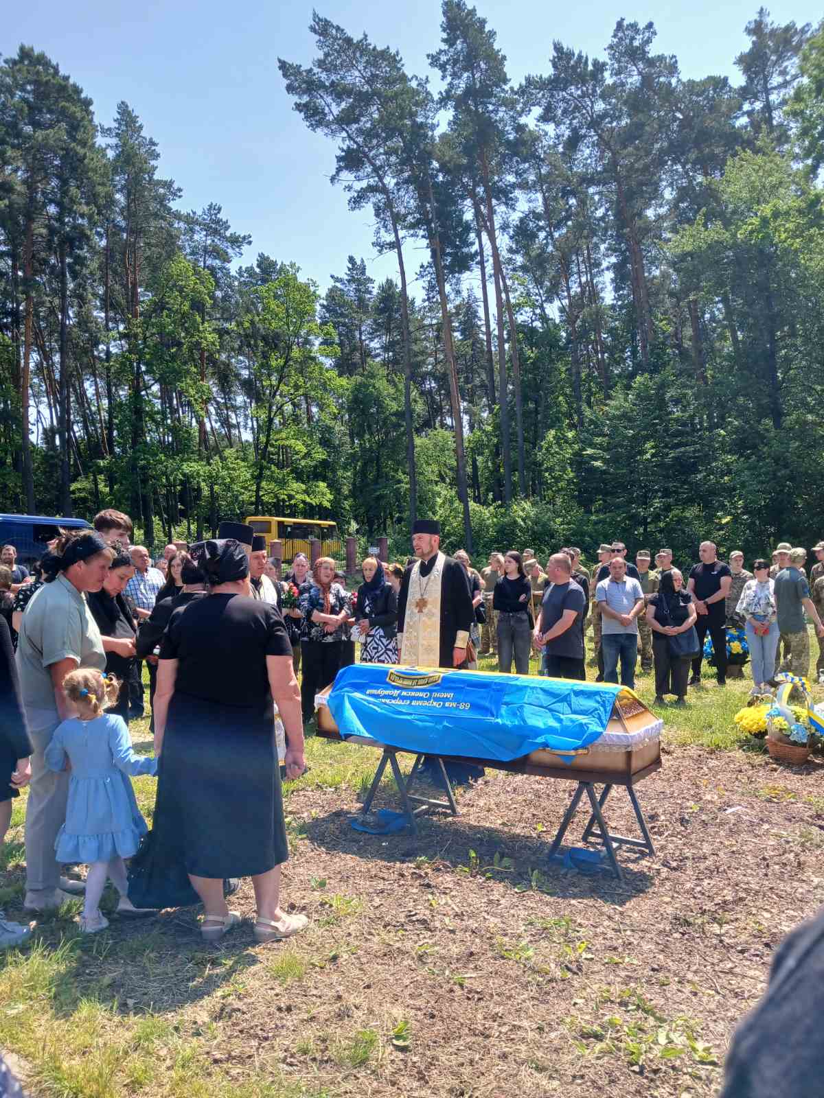 Загинув у бою через 2 дні після дня народження: на Волині поховали Героя Вадима Ніколайчука