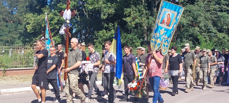 «Його очі горіли жагою до волі, до життя»: на Волині попрощалися з Героєм Михайлом Водоносом