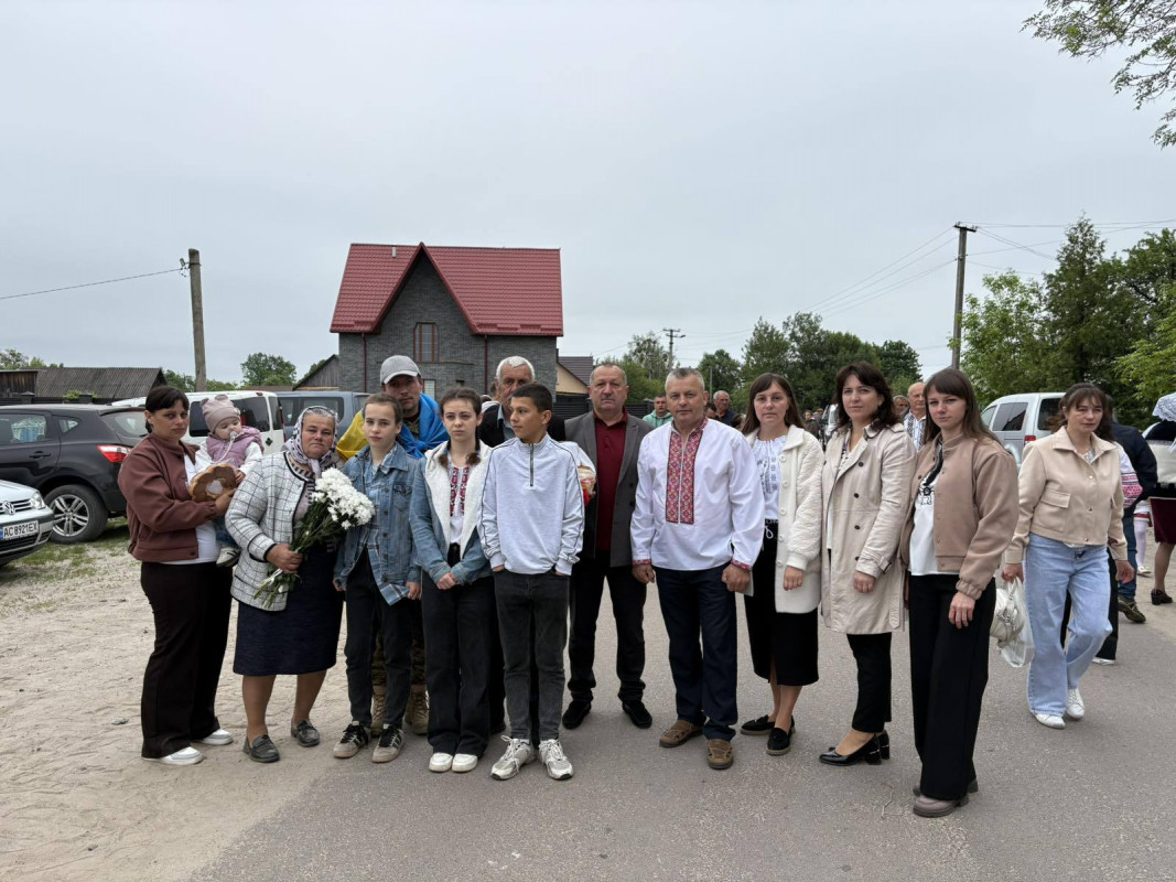 На рідну Волинь після полону повернувся воїн Андрій Войчук