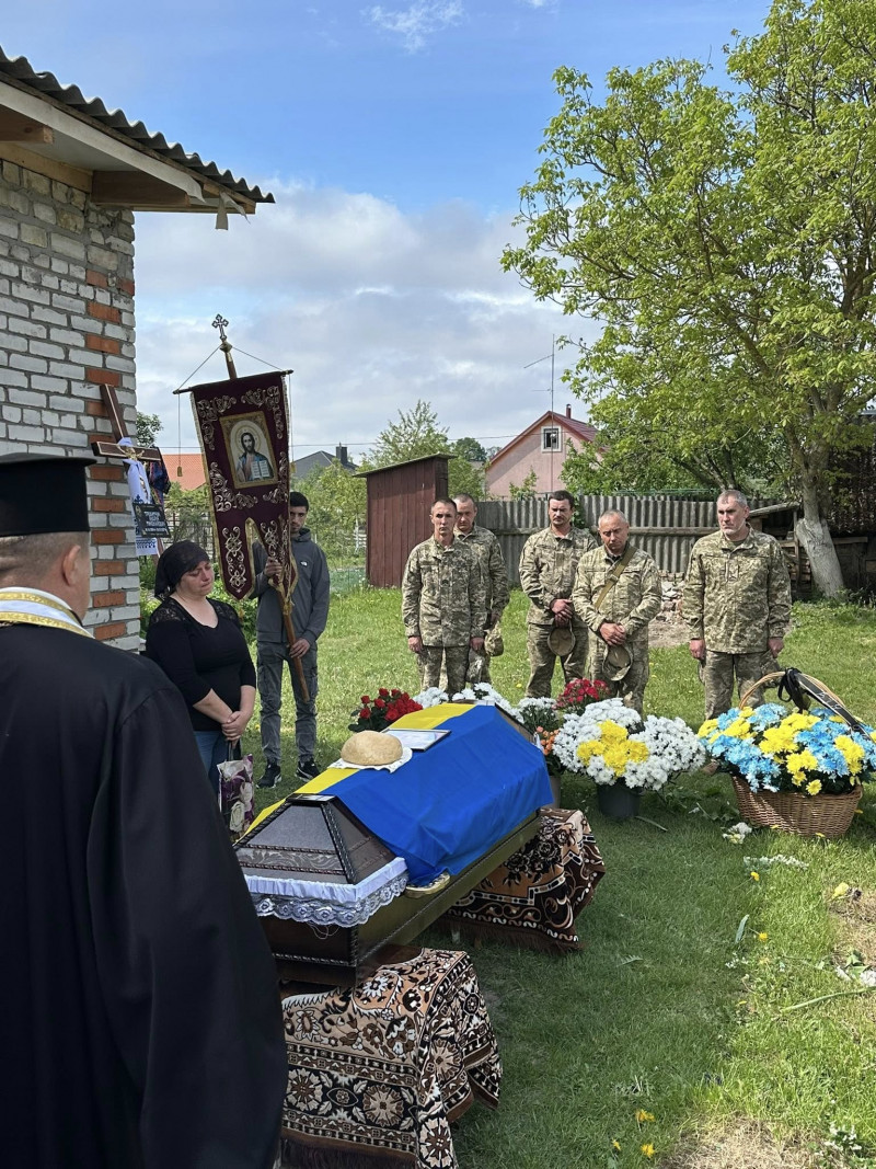 На Волині провели в останню путь захисника Андрія Трохимчука