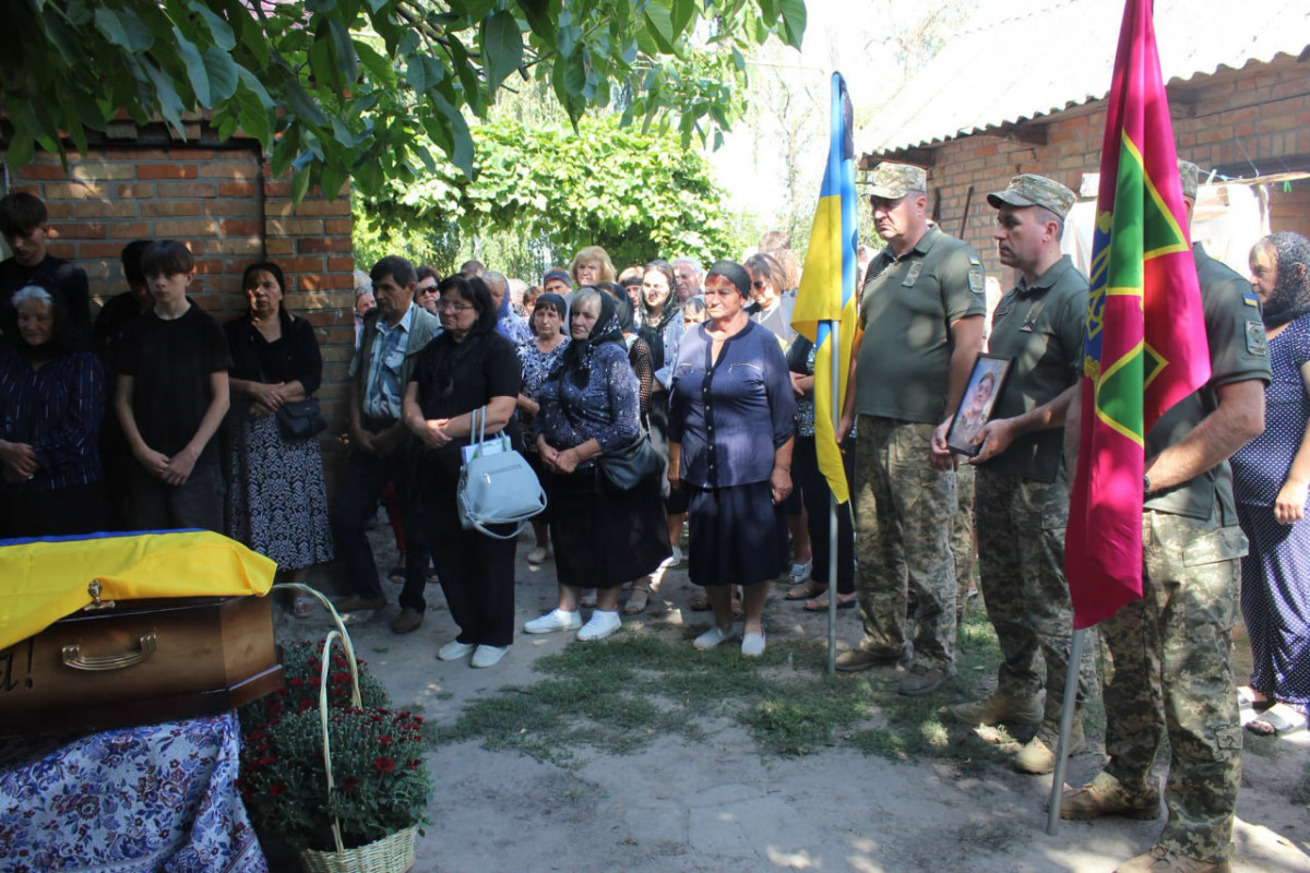 «Він ніколи не жалівся»: волиняни попрощалися із захисником Михайлом Присяжнюком