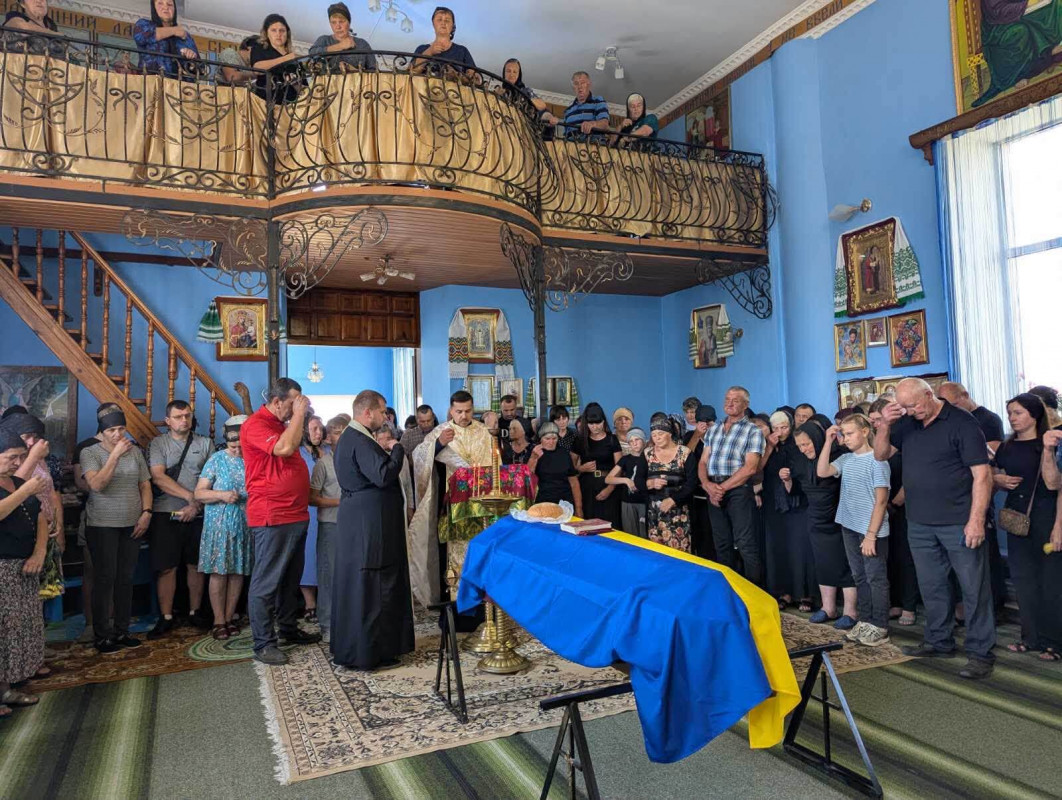 Два роки між надією і болем: на Волині попрощалися із захисником Петром Якимовим