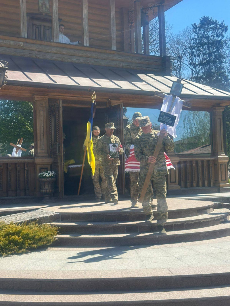 Не встиг створити сім’ю: на Волині в останню земну путь провели 28-річного Героя Миколу Шевчука