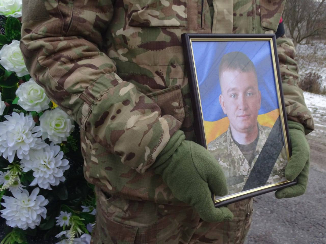 Йому назавжди 24: на Волині попрощалися з Героєм Богданом Ігнатюком