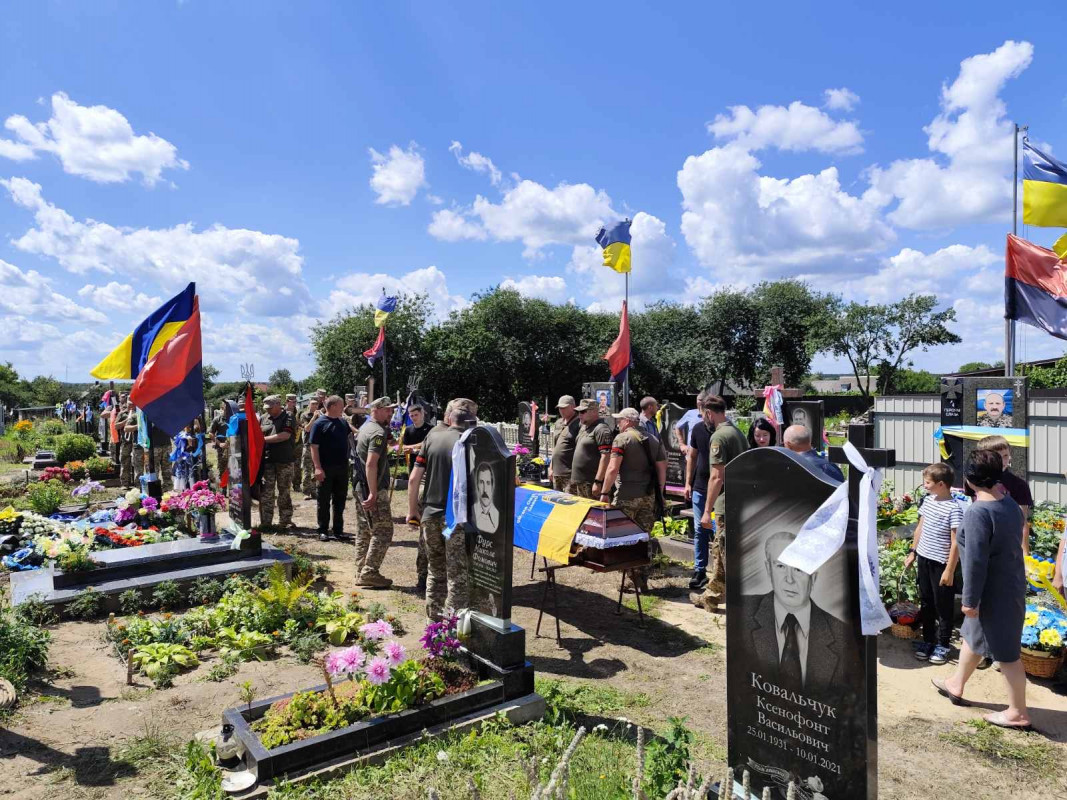 Загинув у травні минулого року: на Волині поховали Героя Руслана Приходька, який довгий час вважався зниклим безвісти