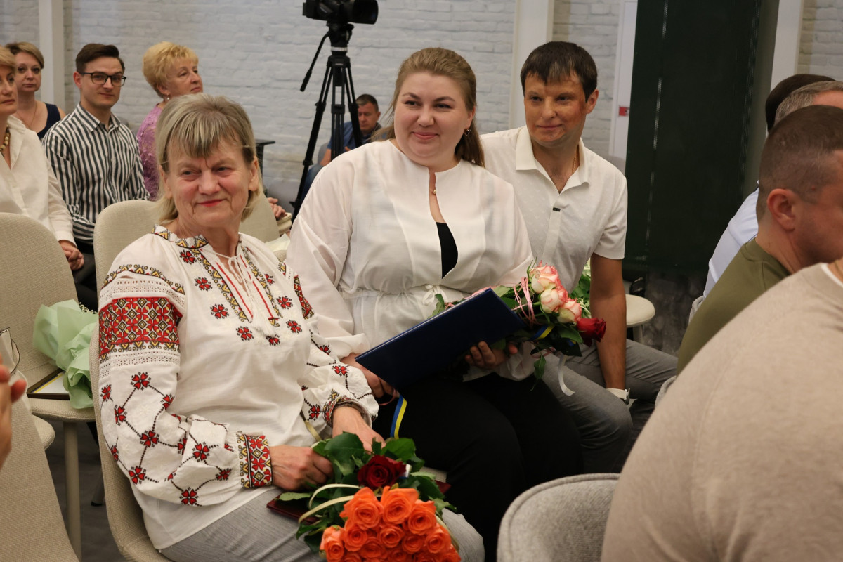 Відзнаки МОЗ й ОДА: медиків Волині привітали з професійним святом