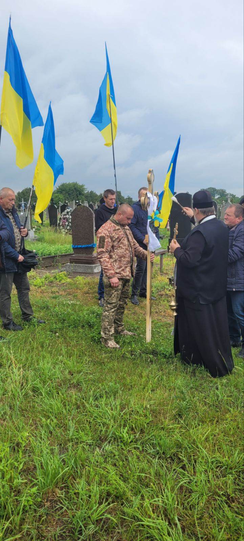 Назавжди 40: на Волині попрощалися з Героєм Денисом Єлюбаєвим