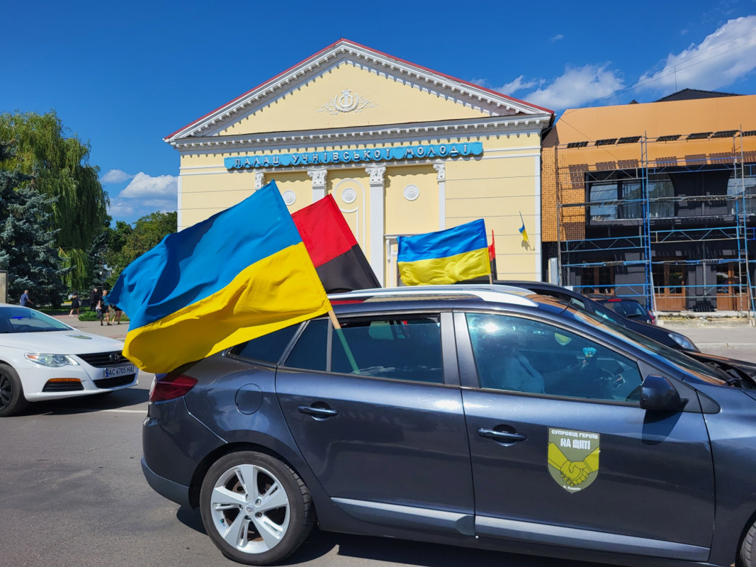 Син і донька втратили батька: на Волині попрощались з Героєм Дмитром Лисюком