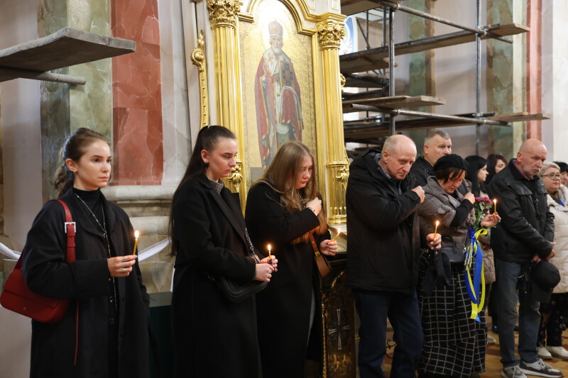 Загинув у вересні минулого року: у Луцьку попрощались з Героєм Дмитром Загурним