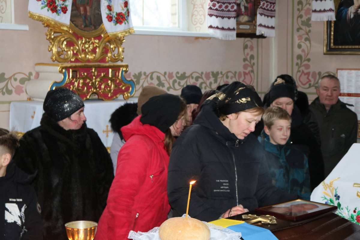 Жалоба у світле свято Різдва Христового: на Волині поховали Героя Валерія Тутиніна