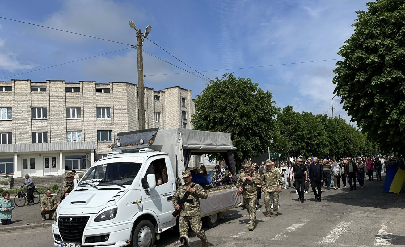На Волині провели в останню путь захисника Андрія Трохимчука