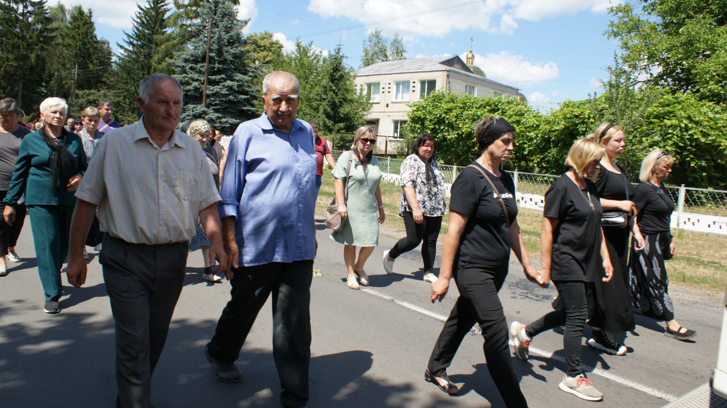 «За його голову окупанти обіцяли винагороду»: на Волині попрощалися з легендарним розвідником Віктором Зенцом