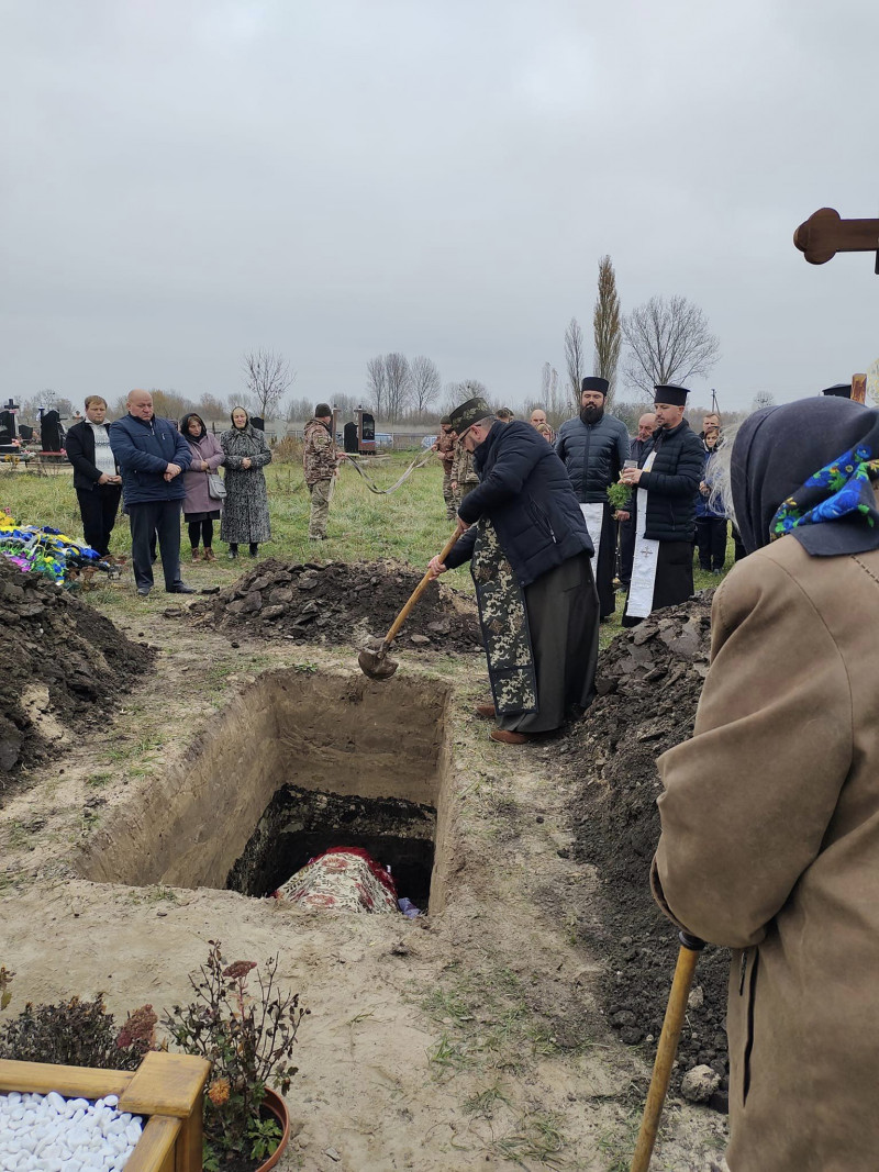 Заручився з коханою за кілька місяців до загибелі: на Волині попрощалися із 25-річним Героєм Андрієм Федоруком