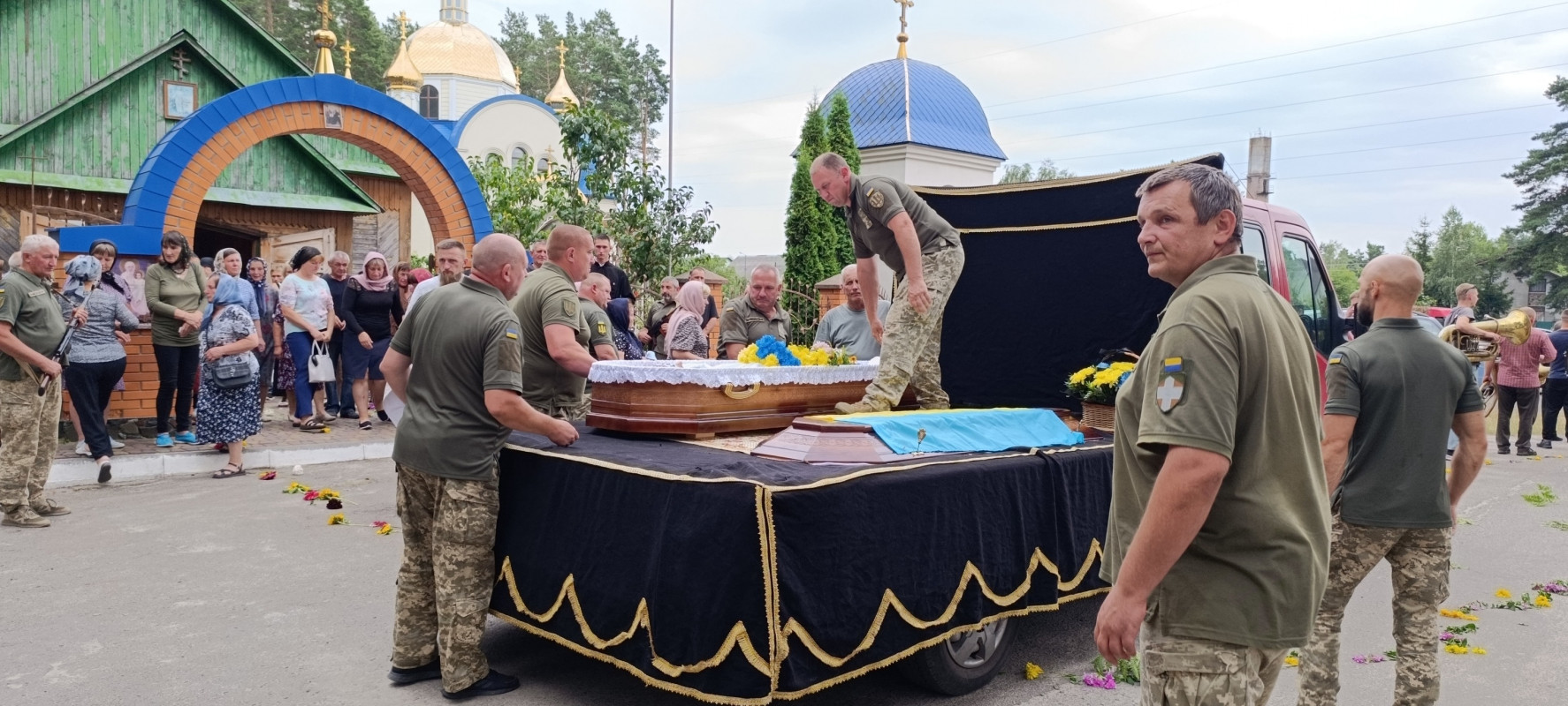 На Волині поховали військового Олександра Оксенюка, який боронив Україну на сході
