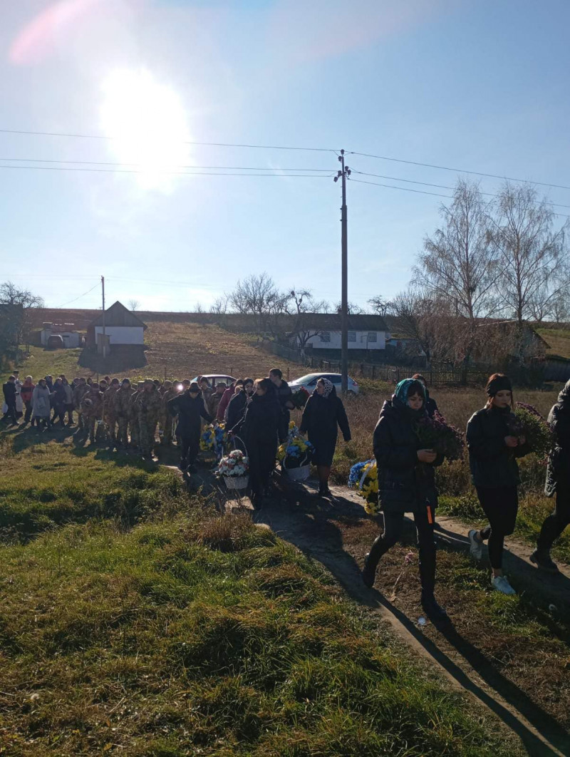 Важке поранення забрало життя: на Волині все село зійшлося провести в останню дорогу Героя Юрія Годлевського