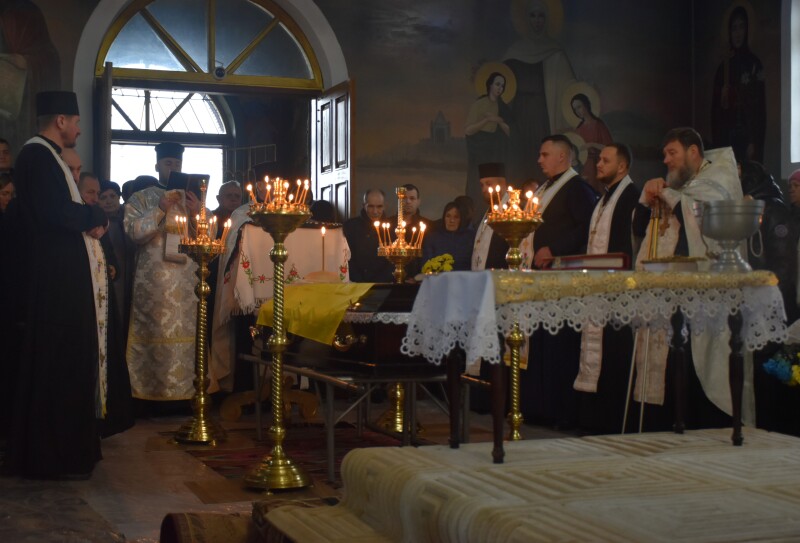 Загинув понад рік тому: у Луцькому районі провели в останню путь військовослужбовця Сергія Хомича