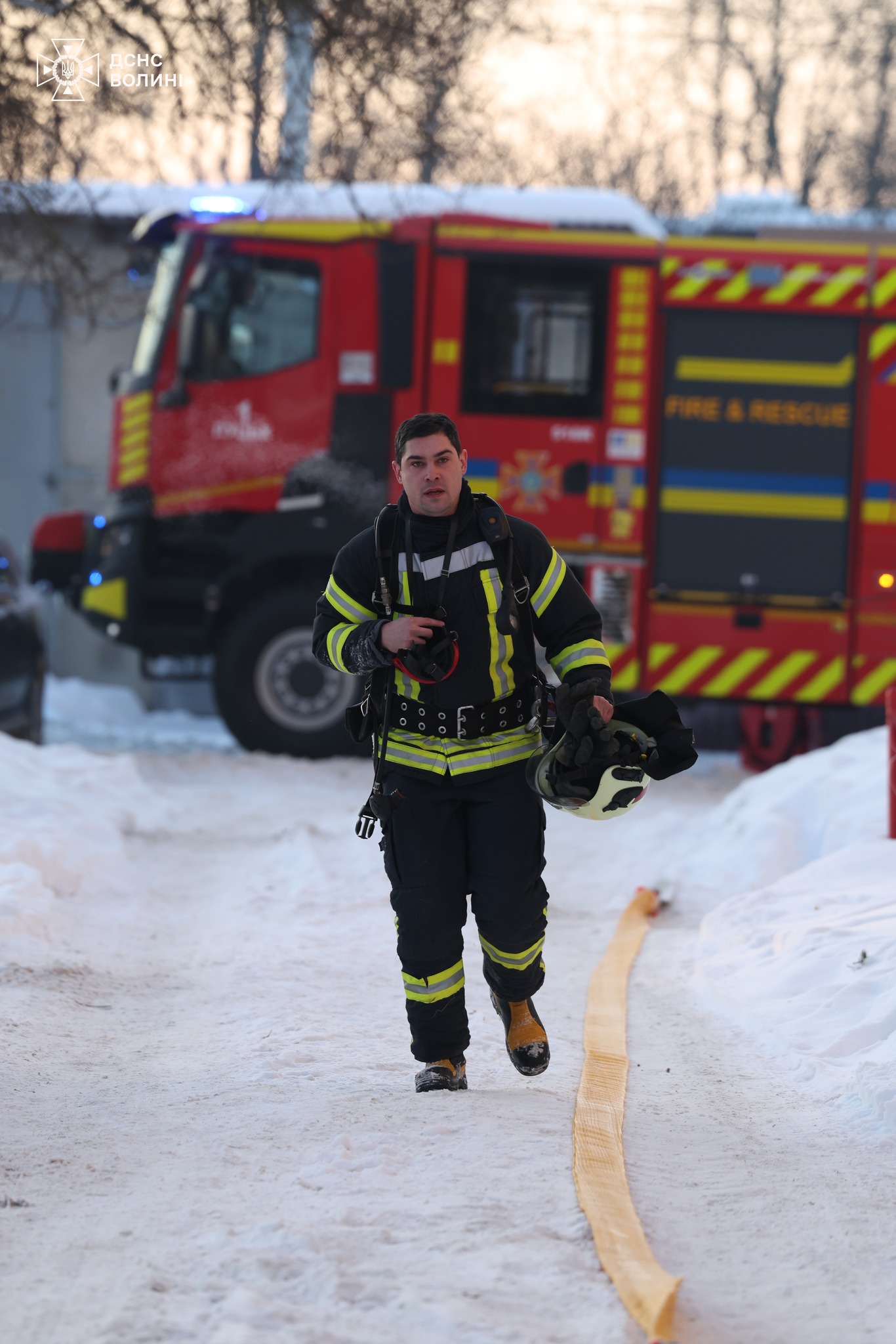 У Луцьку горіла квартира у багатоквартирному будинку: евакуювали одну людину