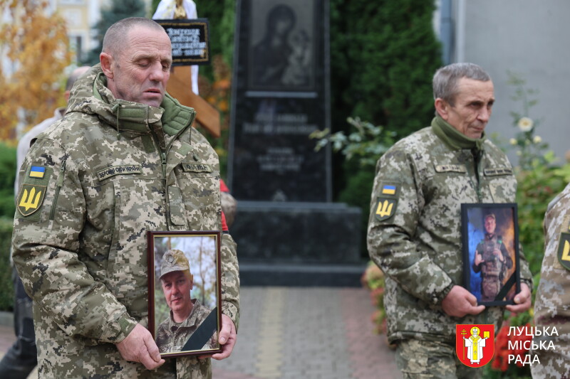 У Луцьку попрощалися з двома захисниками - Анатолієм Парфенюком та Олександром Кондращуком