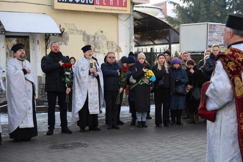 Загинув за місяць до 25-річчя: у Луцьку попрощалися із полеглим Героєм Максимом Костюком