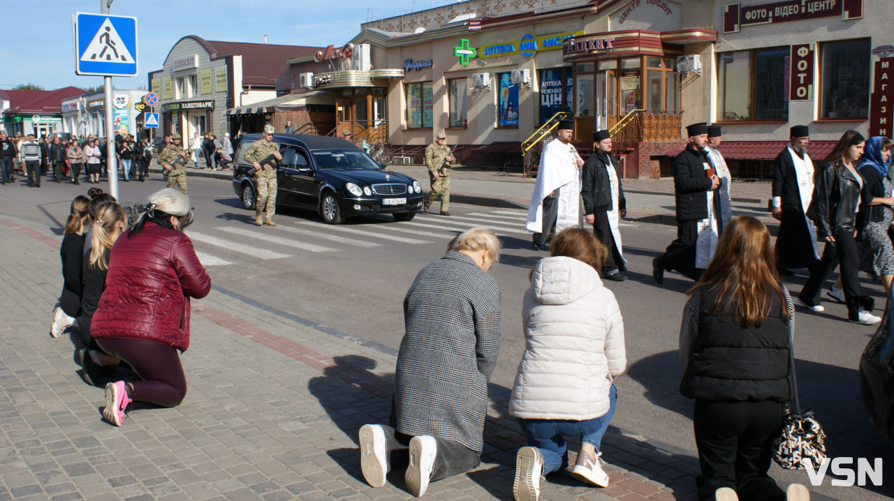 Це був справжній командир, яких мало: на Волині провели в останню дорогу «Народного Героя України» Павла Чайку