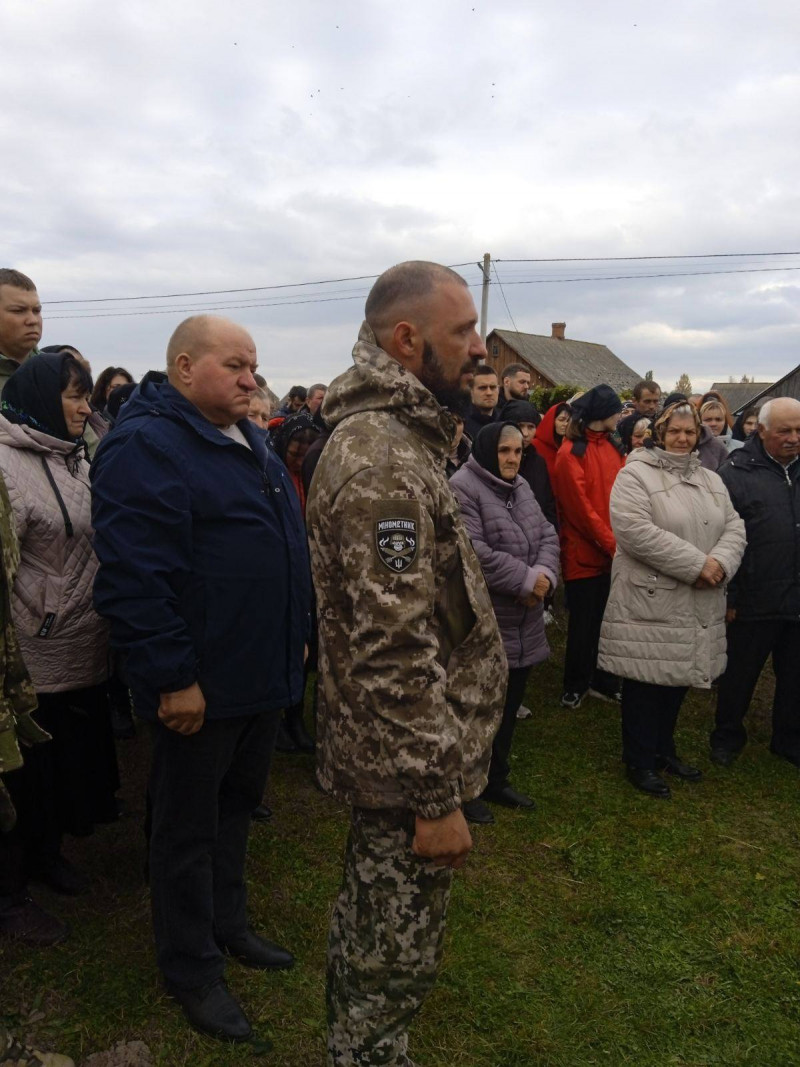 Так і не дочекався народження дитини: на Волині провели в останню путь Василя Шафранюка