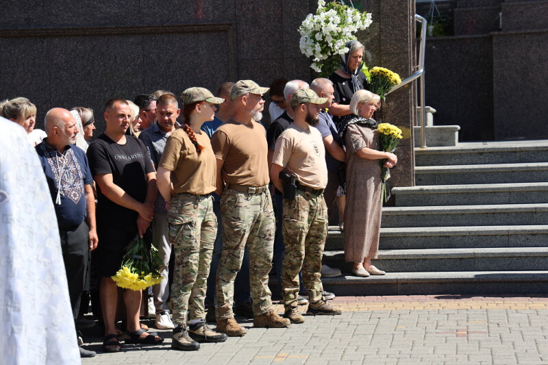 Загинув чотири місяці тому: у Луцьку попрощалися із 54-річним Героєм Едуардом Павловським