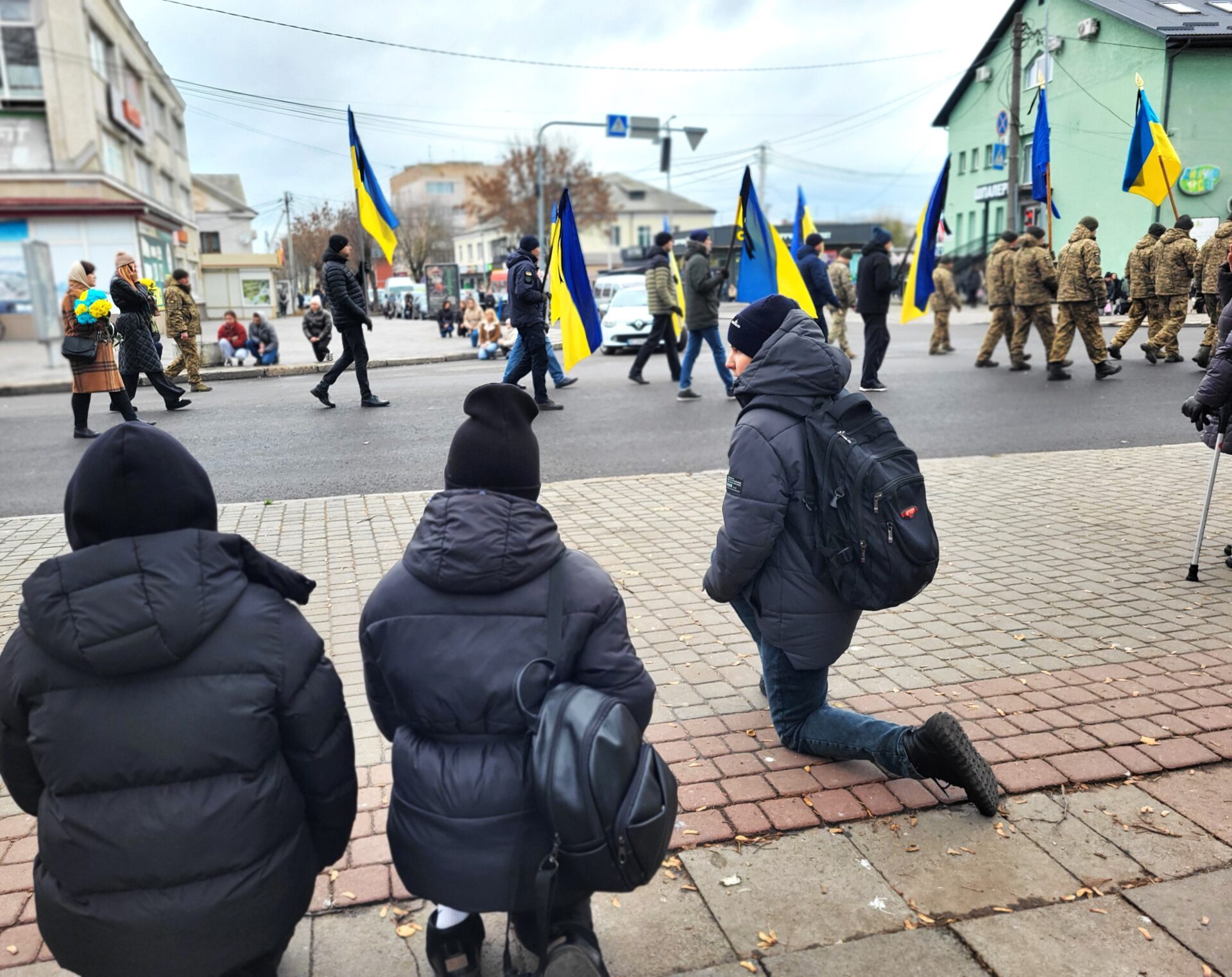 «Людина, яку пам'ятатимуть не лише на Волині, а й за межами України»: волиняни попрощалися з Героєм Ігорем Кобишем